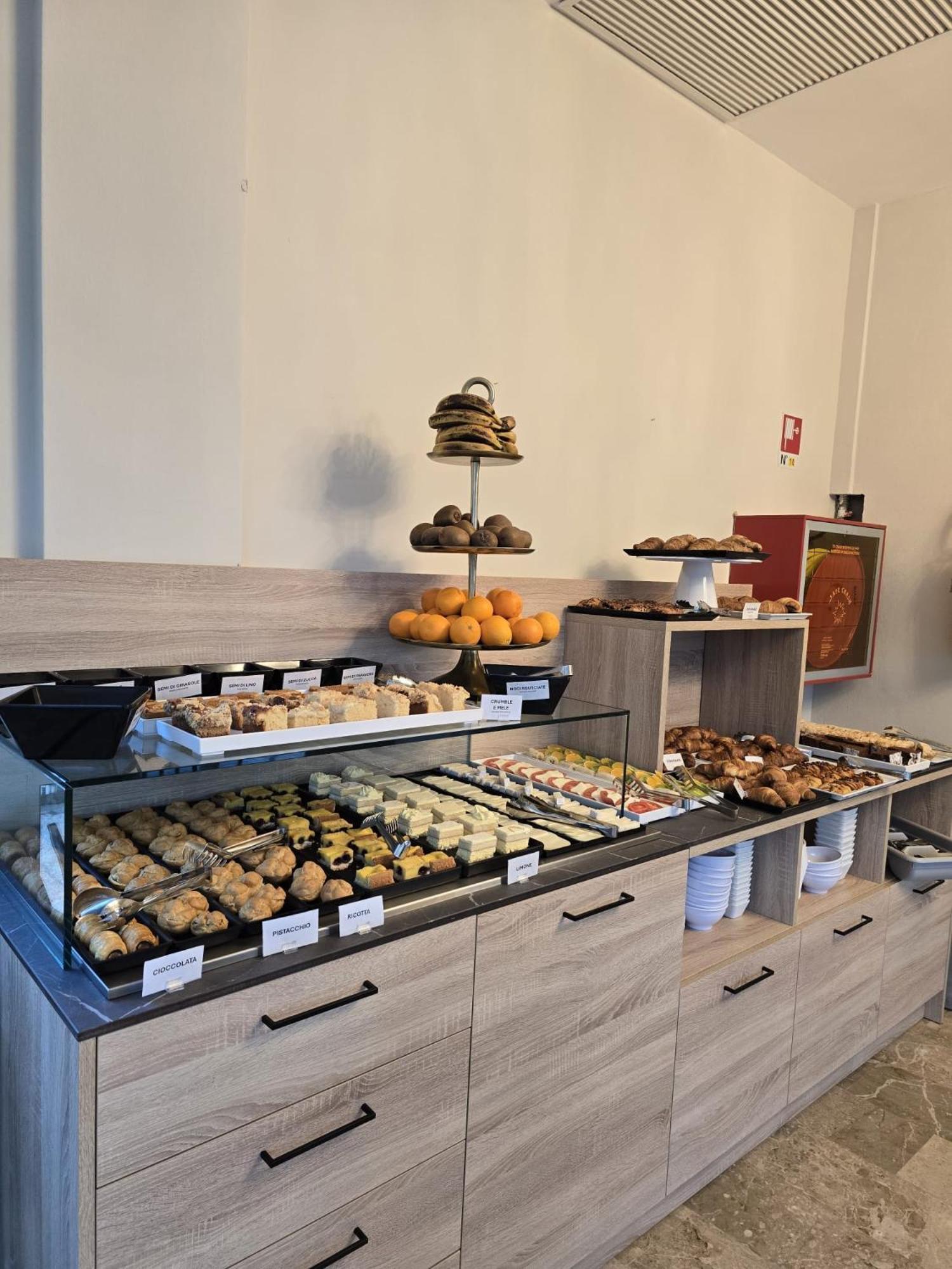 Hotel Helios Beach Milano Marittima Exterior photo